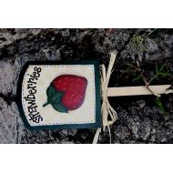 /Cherables Garden Strawberries Plant Sign - Wood Garden Sign