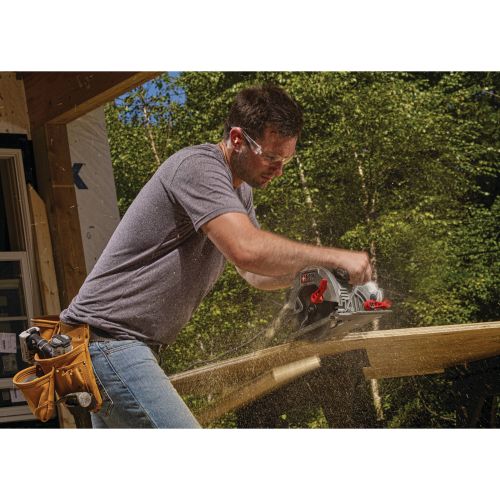  Porter-Cable PORTER CABLE PCE310 - 15-Amp 7-14 Inch Heavy Duty Magnesium Shoe Circular Saw