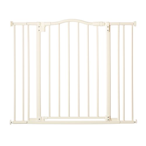  North States Arched Auto-Close Safety Gate with Easy Step