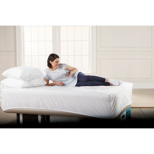  AeroBed Aerobed Pillowtop 24-Inch Air Mattress with USB Charger