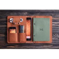 INSIDEgift iPad mini leather folio. iPad and document organizer. Personalized iPad case. Light brown color.