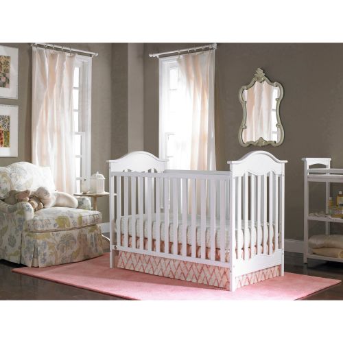 피셔프라이스 Fisher-Price Charlotte 3-in-1 Convertible Crib Snow White