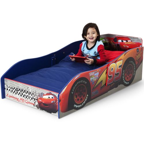 디즈니 Disney Pixar Cars Wooden Toddler Bed by Delta Children