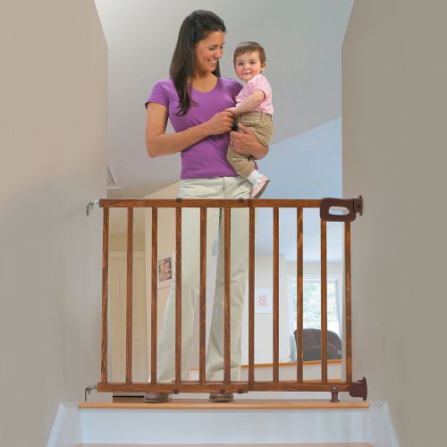 썸머인펀트 Summer Infant Decorative Wood Baby Gate, 30-48 with Easy Door