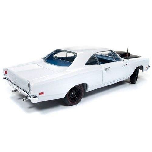  Auto World DIECAST1:18 American Muscle - 1969 12 Plymouth Road Runner (White) - Hemmings Muscle Machines Cover CAR May 2008 AMM1147 by AUTO WORLD
