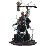 DIAMOND SELECT TOYS Marvel Gallery: Avengers Infinity War Movie Thor PVC Diorama Figure
