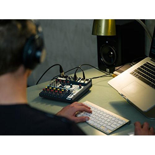  Soundcraft Notepad-8FX Small-format Analog Mixing Console with USB IO and Lexicon Effects