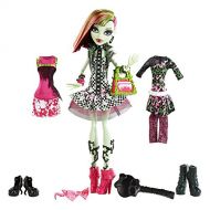 Mattel Monster High I Heart Fashion Venus McFlytrap Doll Set