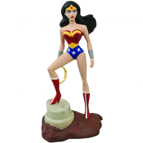 DC Comics Wonder Woman: ~9 Diamond Select Justice League Unlimited Action Figure + 1 FREE Official DC Trading Card Bundle (813355)