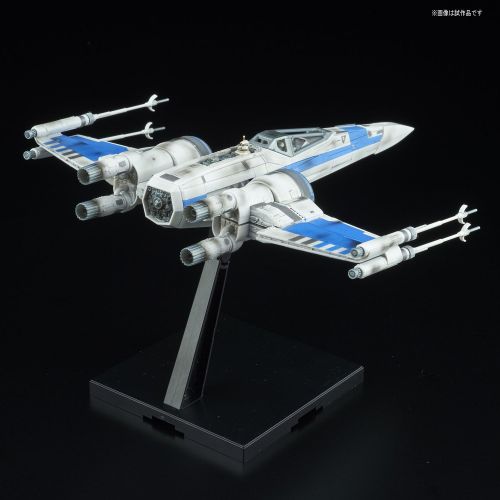 반다이 Bandai Hobby 172 Blue Squadron Resistance X-Wing Star Wars: The Last Jedi