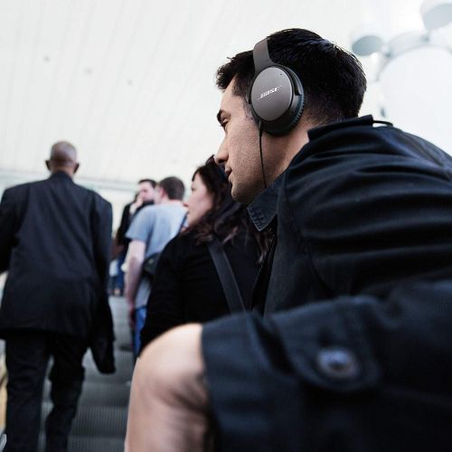 보스 Bose QuietComfort 25 Acoustic Noise Cancelling Headphones for Apple devices - Black (wired, 3.5mm)