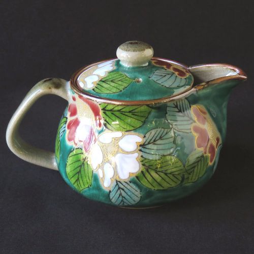  Kutani pottery teapot pot sasanqua (with tea strainer)