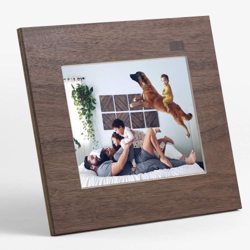  Aura Frame - Digital Photo Frame, Add Photos from iPhone & Android App, 9.7” HD Display, Unlimited Storage, Motion and Light Sensor, Wi-Fi, Facial Recognition