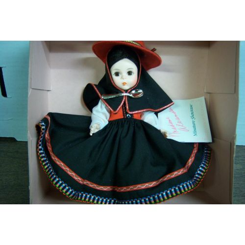 마담 알렉산더 Madame Alexander Doll Peru 8 Inch Doll #556
