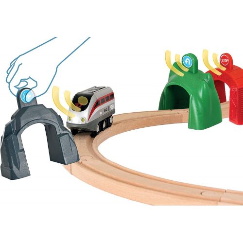  Brio World Smart Tech 33873 - Large Smart Engine Set with Action Tunnels, Includes 17 Pieces, Smart Engine and Tunnels, Wooden Tracks for Wooden Train, Railway