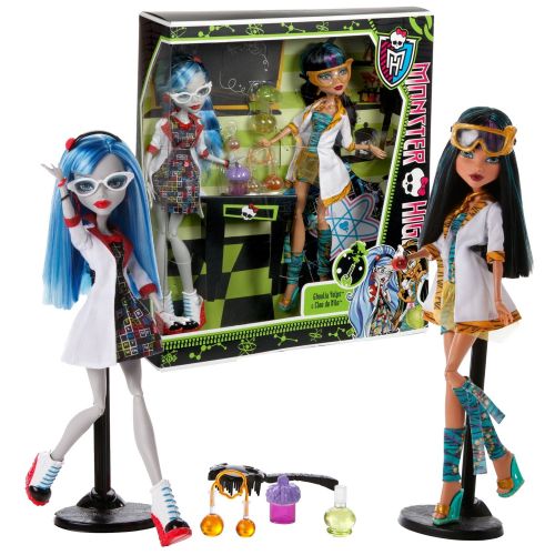 몬스터하이 Mattel Year 2012 Monster High Mad Science Series 2 Pack 11 Inch Doll Set - Lab partners Cleo de Nile and Ghoulia Yelps in Lab Coats with Experiment Tubes and 2 Doll Stands
