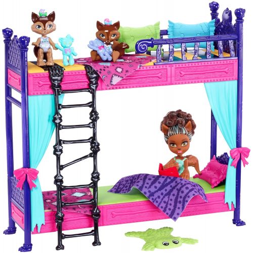 몬스터하이 Monster High Monster Family Wolf Bunk Bed Playset and Dolls