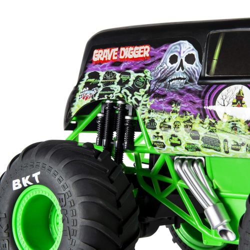  Monster Jam Official Grave Digger Remoter Control Monster Truck, 1:15 Scale, 2.4GHz