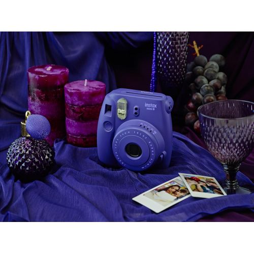 후지필름 Fujifilm Instax Mini 8 Instant Film Camera (Grape) (Discontinued by Manufacturer)