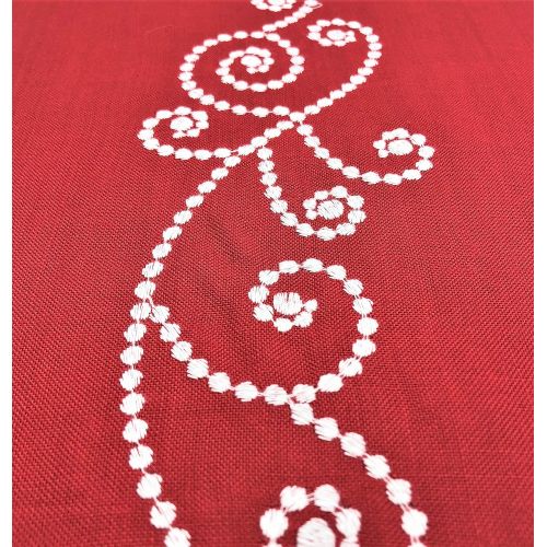 레녹스 Lenox French Perle Red Embroidered Holiday Tablecloth (70 Round)