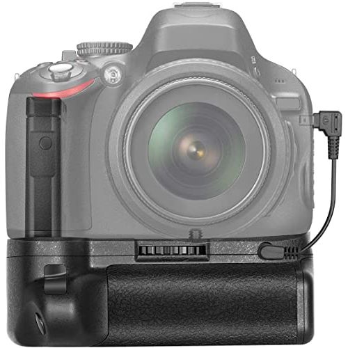 니워 Neewer Pro Battery Grip for Nikon D5100 5200 DSLR Camera Compatible with EN-EL14 Batteries