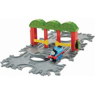 Fisher-Price Thomas & Friends Take-n-Play, Knapford Tile Tracks with Thomas Engine