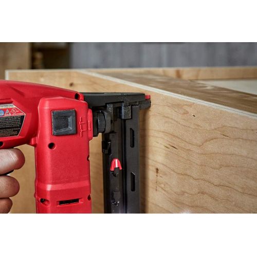  Milwaukee 2749-20 M18 FUEL Lithium-Ion 18 Gauge 1/4 in. Cordless Narrow Crown Stapler (Tool Only)