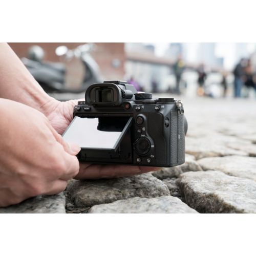 소니 [아마존베스트]Sony a7 III ILCE7M3/B Full-Frame Mirrorless Interchangeable-Lens Camera with 3-Inch LCD, Black