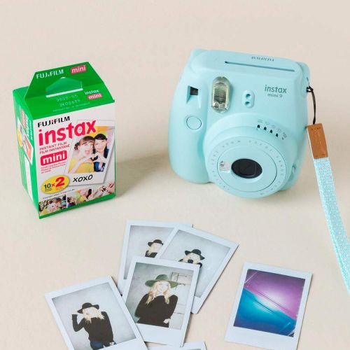 후지필름 Fujifilm Instax Mini Instant Film (20 Sheets) Instax Mini + 5 Picture Frames + FiberTique Cleaning Cloth (USA Warranty)
