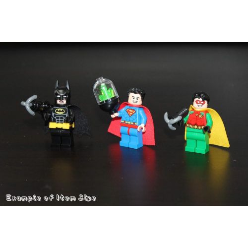  LEGO DC Super Heroes Combo Pack - Superman, Batman, and Robin Minifigures with Accessories and Display