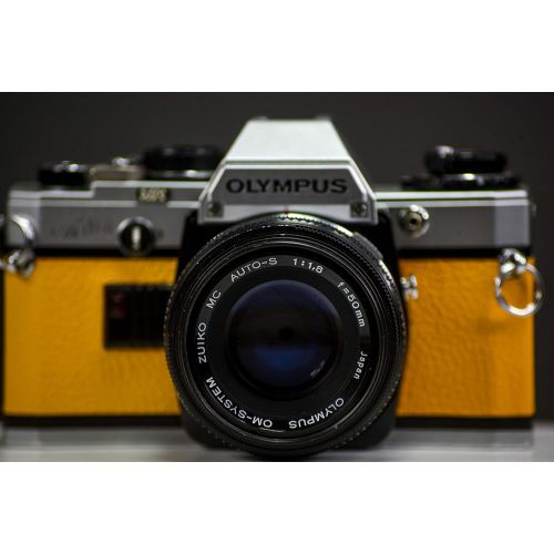  [아마존베스트]Olympus OM-10 OM10 35mm Manual Focus Film Camera And Lens Combo