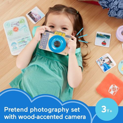  Fisher-Price Click Away Camera Set, 10-piece pretend photography set for preschool kids ages 3 years and up Brown, Orange, Blue, Gray