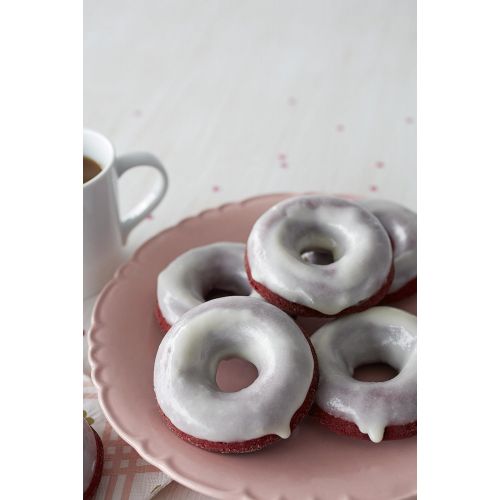  Wilton 6-Cavity Doughnut Baking Pan, Makes Individual Full-Sized 3 3/4 Donuts or Baked Treats, Non-Stick and Dishwasher Safe, Enjoy or Give as Gift, Metal (1 Pan): Kitchen & Dining