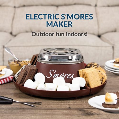  [아마존베스트]Nostalgia Indoor Electric Stainless Steel Smores Maker with 4 Compartment Trays for Graham Crackers, Chocolate, Marshmallows and 2 Roasting Forks, Brown