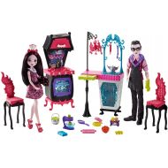 Monster High Monster Family Vampire Kitchen Playset & 2-Pack Dolls
