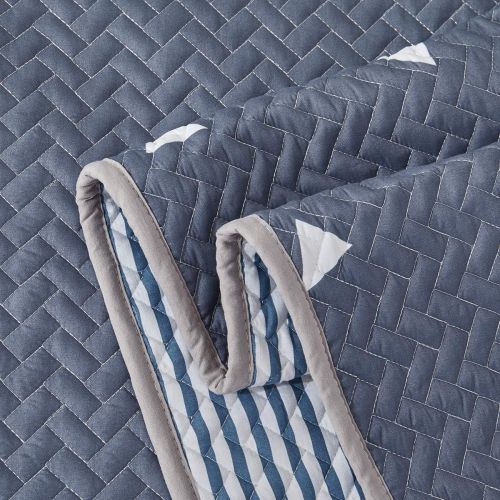  [아마존베스트]Uozzi Bedding 2 Piece Reversible Twin Quilt Set Blue Gray Soft Microfiber with White Triangles Lightweight Men Teen 68x86 in Coverlet Bedspread for All Season