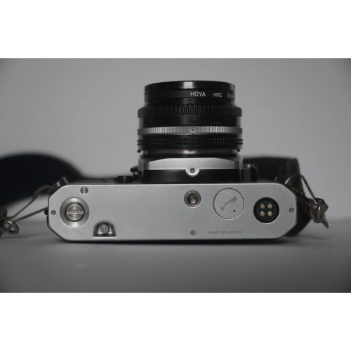  Nikon FE2 camera with Nikkor 50m 1:1.8 Lens