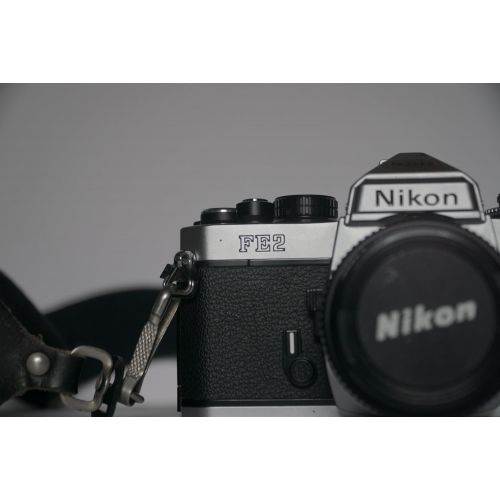  [아마존베스트]Nikon FE2 camera with Nikkor 50m 1:1.8 Lens