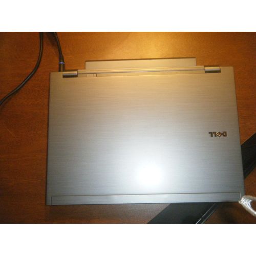 델 Dell Latitude E6410 Notebook Core i7 i7 620M 2.66 GHz 14.1 Silver 4 GB DDR3 SDRAM 320 GB HDD DVD Writer Gigabit Ethernet, Wi Fi, Bluetooth Windows 7 Professional