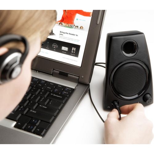 로지텍 Logitech 3.5mm Jack Compact Laptop Speakers, Black (Z130) & C270 Desktop or Laptop Webcam, HD 720p Widescreen for Video Calling and Recording