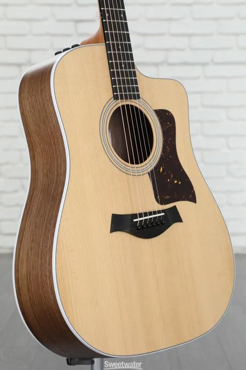 NEW
? Taylor 210ce Dreadnought Acoustic-electric Guitar - Natural