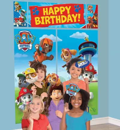 PartyCity PAW Patrol Scene Setter with Photo Booth Props